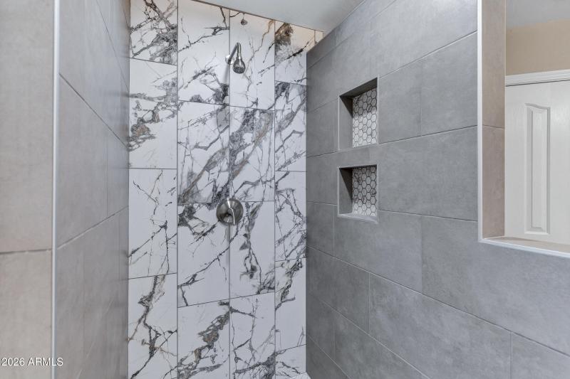 315 W Mountain Sage Dr-22