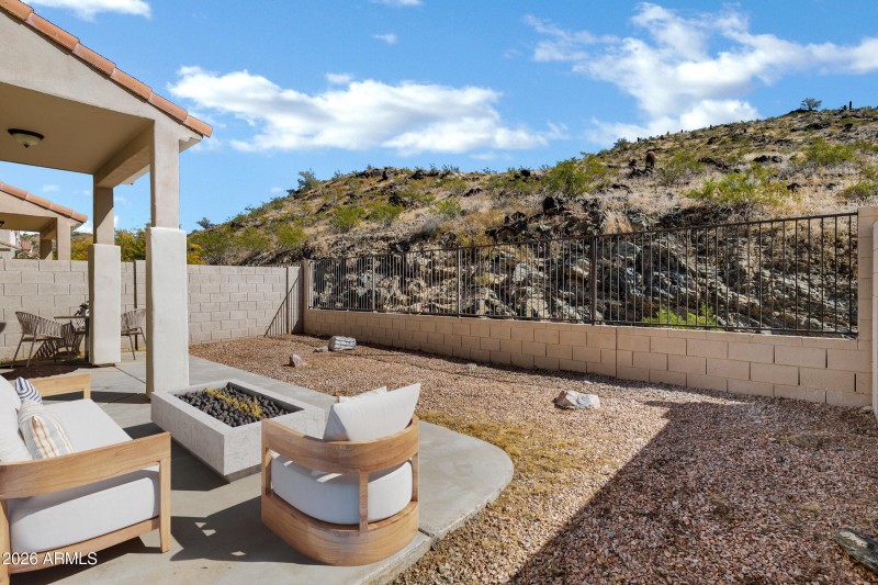 315 W Mountain Sage Dr-30_VS