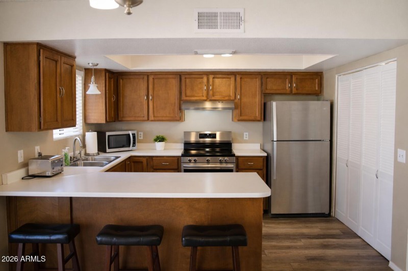 733501DC-C9B5-437E-9BED-83EEE052D86B