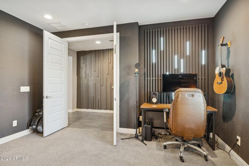 15-web-or-mls-10915-e-travertine-ave