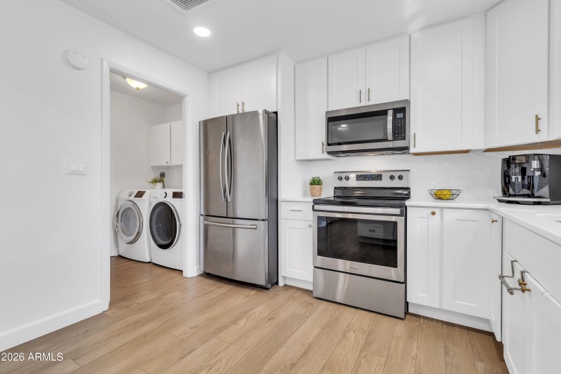 6003 S College Ave-13