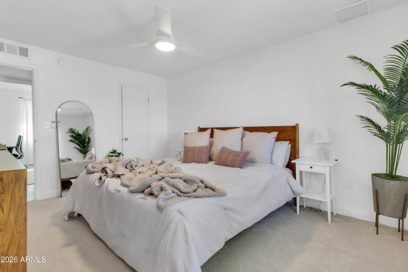 6003 S College Ave-21