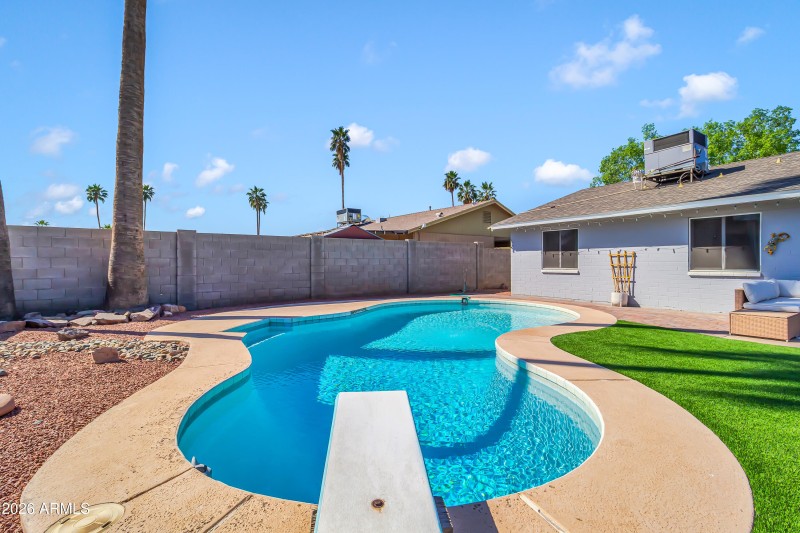 6003 S College Ave-27