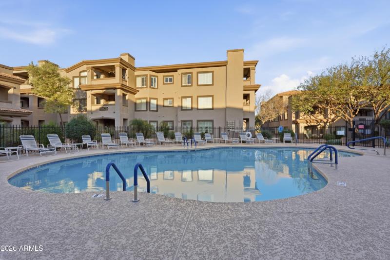 Resort Style Pool & Spa