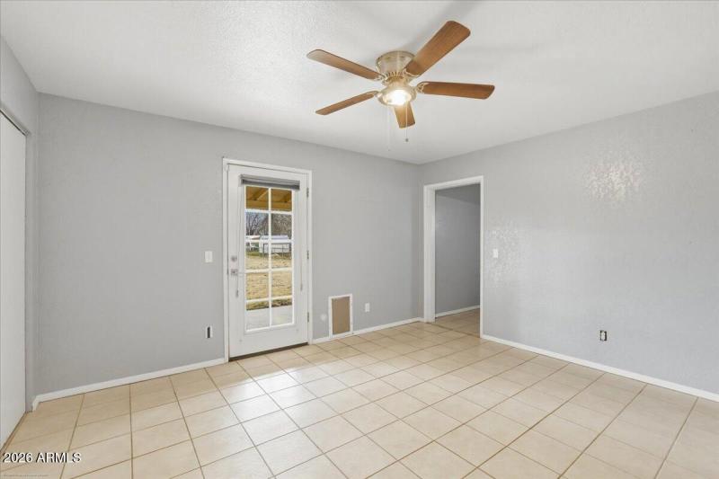 13-Primary Suite