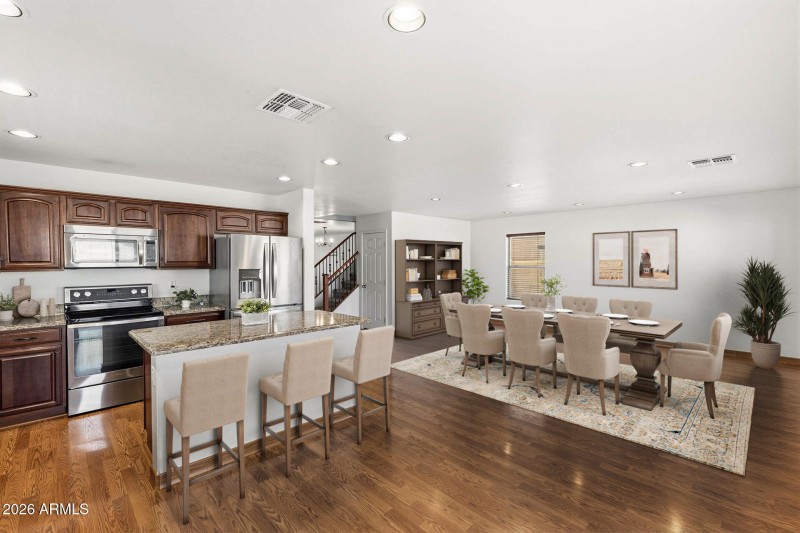 VS9 - Kitchen_Dining