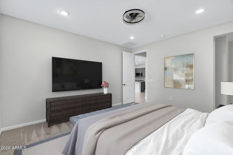 11VS) PRIMARY BEDROOM