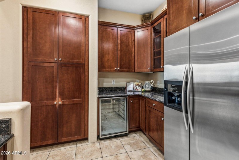 19 - Stainless Steel Appliances