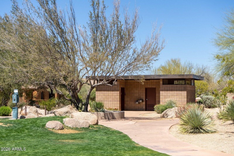 52 - Troon North Park