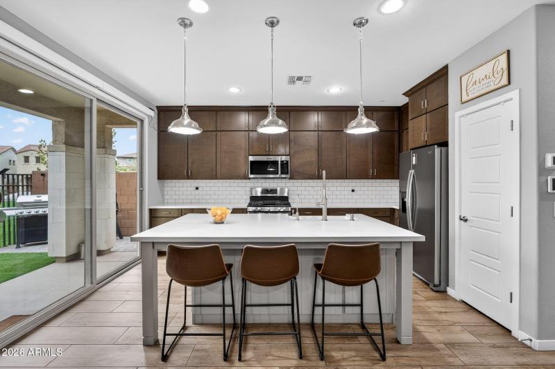 10-web-or-mls-01N Sparrow Ct