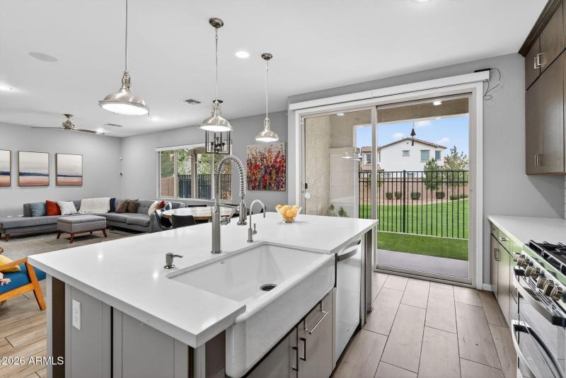 14-web-or-mls-05N Sparrow Ct