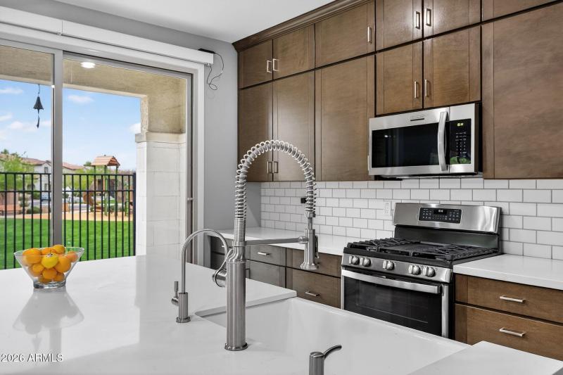 15-web-or-mls-07N Sparrow Ct