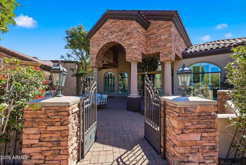 Private Courtyard Entry