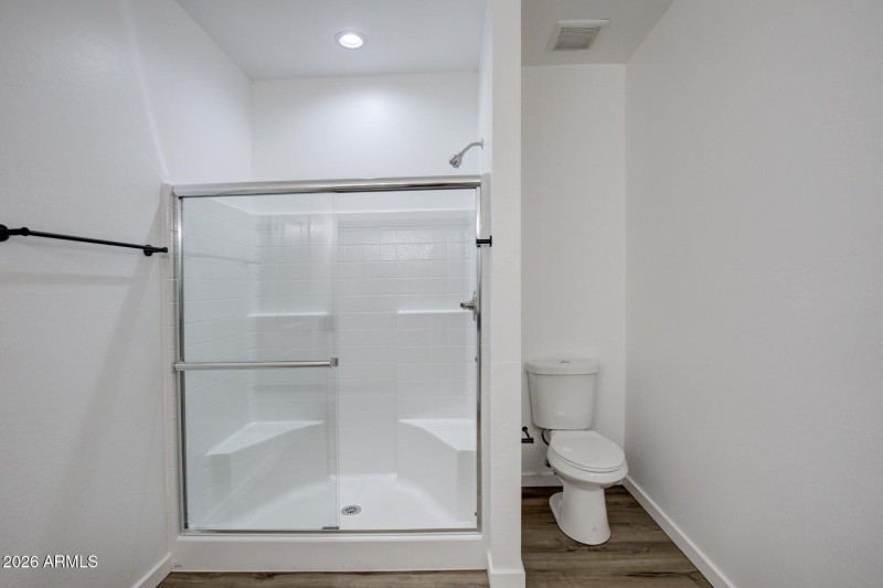 20251030024041159581000000-o