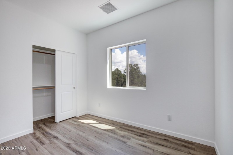 20251030024055755625000000-o