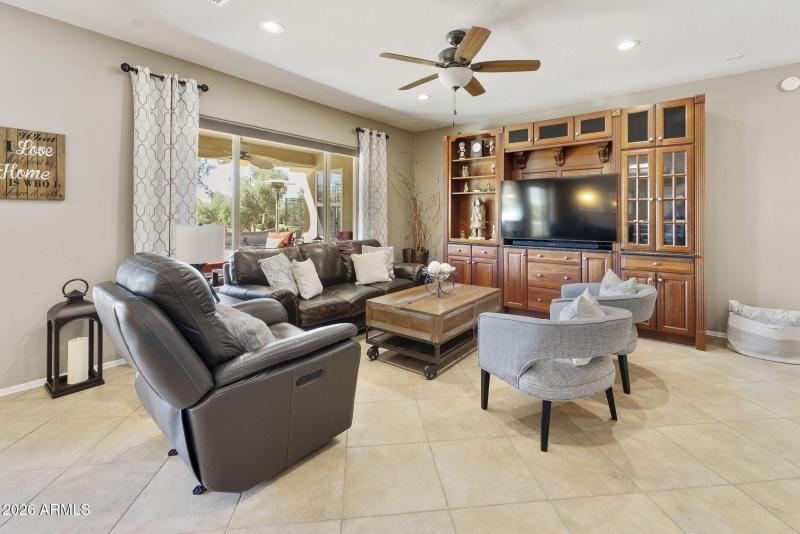 37-13449 W Junipero Dr