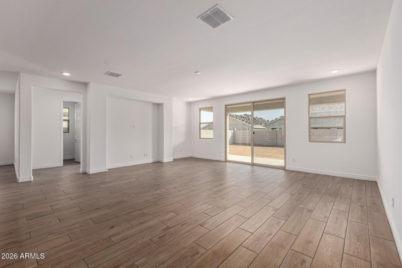 PHX_Miravida_Lot 1042_Blush_14789_Greatr