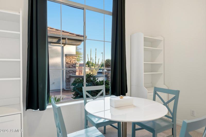 Flex space/ sitting area