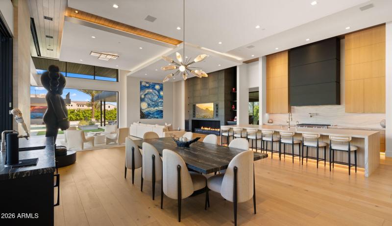 150-web-or-mls-GREAT ROOM UPDATED7