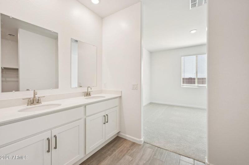 29-web-or-mls-W Camino de Oro-S1103-029