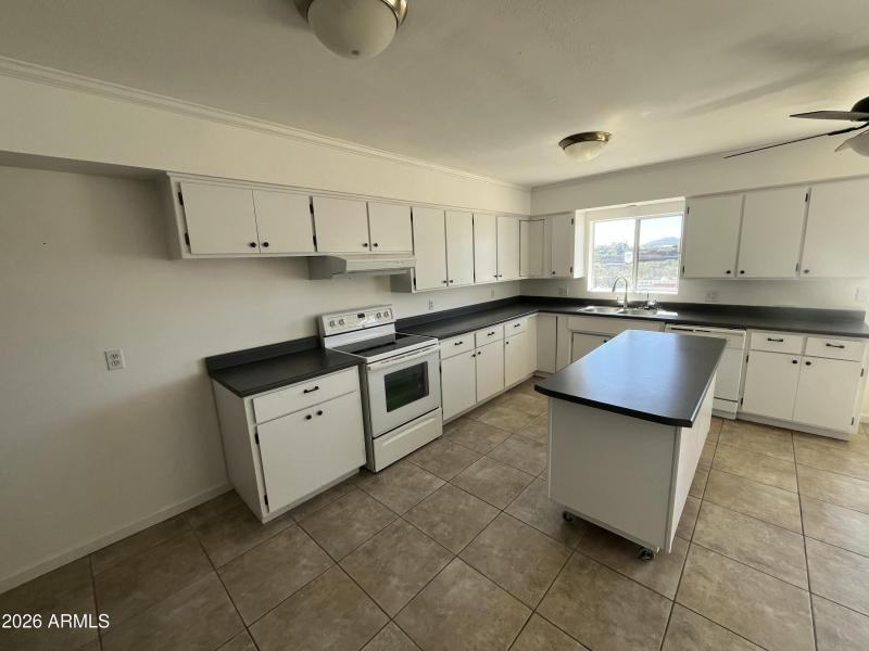 Kitchen wide angle 2