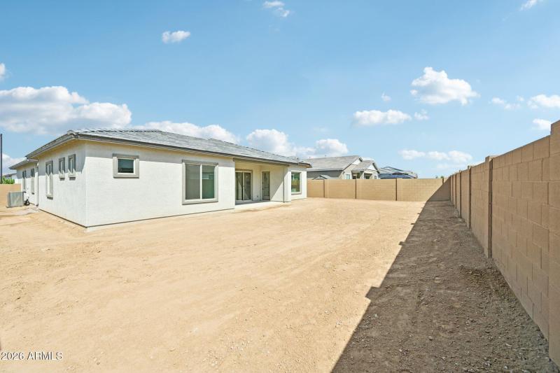 45-web-or-mls-E Twin Acres Dr-S1103-045