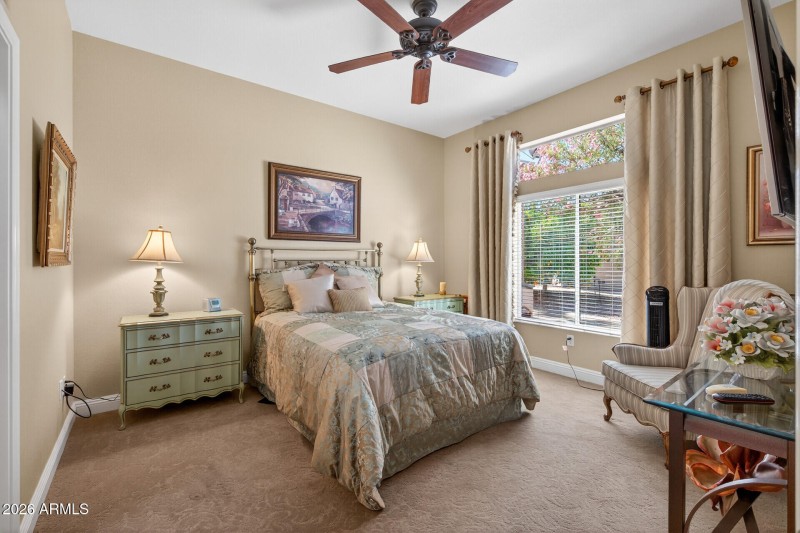 48_21837_N_Montego_Dr48_mls