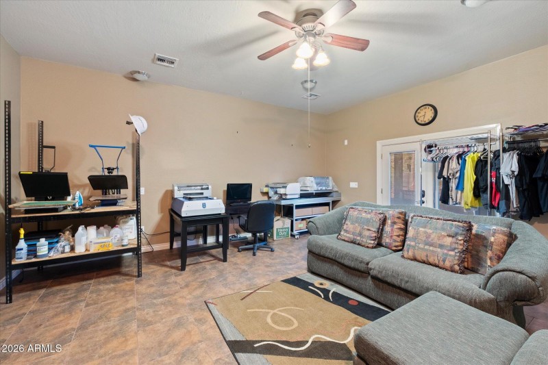 Bedroom w Patio Access