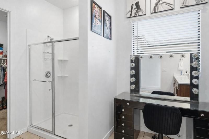 Elegant vanity with natural light (1)