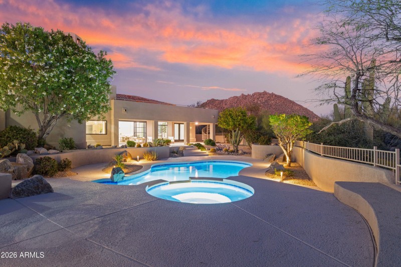 Hot tub at twilight with Troon Mountain