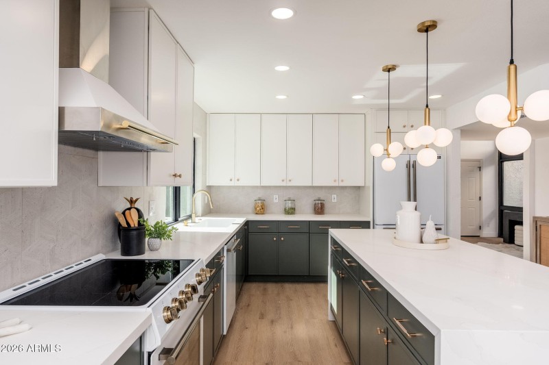 1926 E Augusta Ave - 16