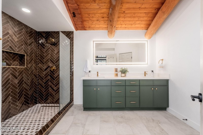 1926 E Augusta Ave - 27