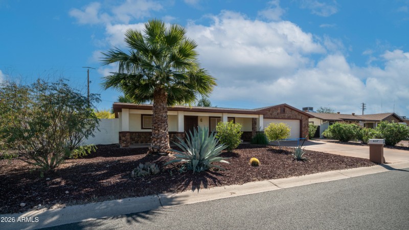 637 S Copper Dr Exterior Photos-3