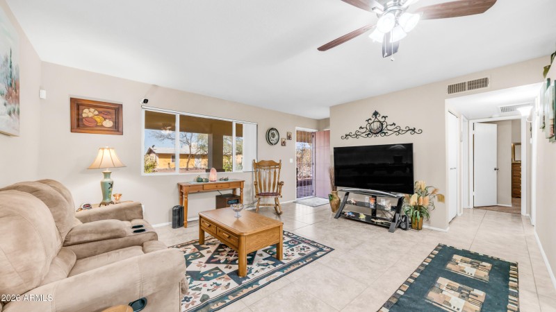 637 S Copper Dr (1)