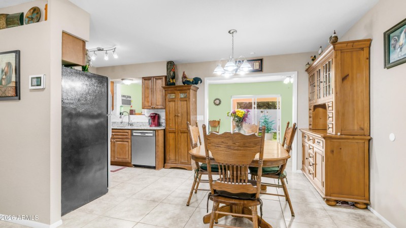 637 S Copper Dr (4)