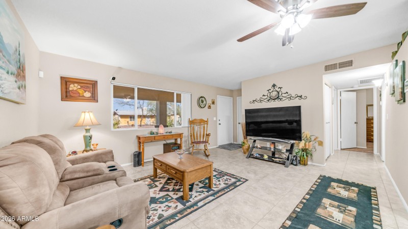 637 S Copper Dr (5)