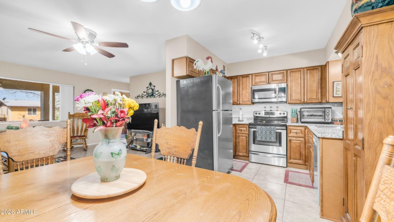 637 S Copper Dr (6)