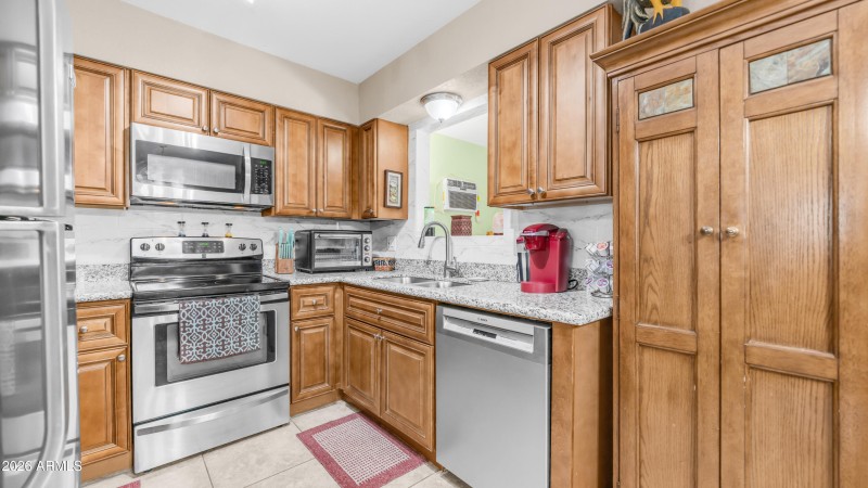 637 S Copper Dr (8)