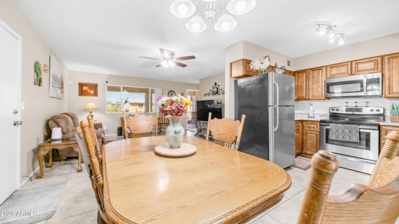 637 S Copper Dr (18)