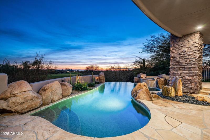 02-11343EApacheVistasDr-2