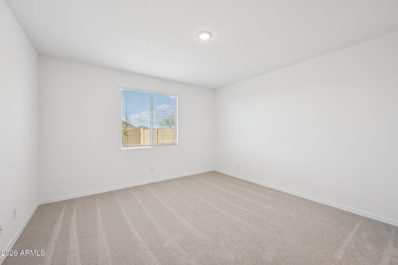 24-web-or-mls-77th Dr-S1403-024