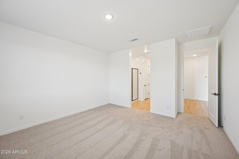 25-web-or-mls-77th Dr-S1403-025