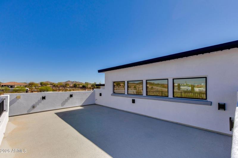 Roof Top View Deck