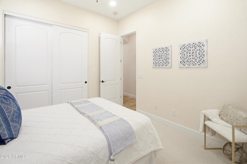 15817 W Bonitos Dr-7