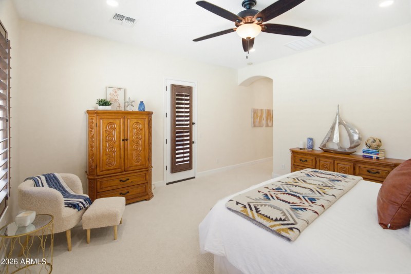 15817 W Bonitos Dr-13