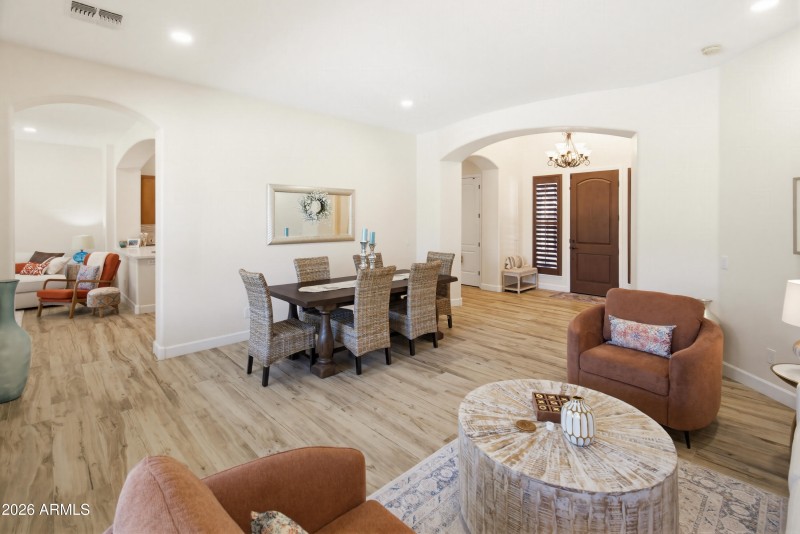 15817 W Bonitos Dr-25