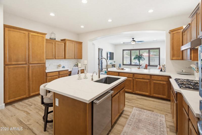 15817 W Bonitos Dr-29