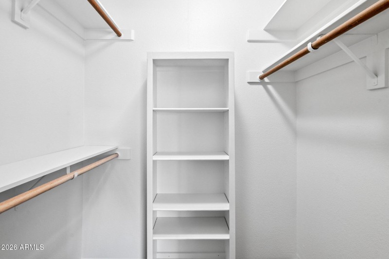 30-web-or-mls-E Solano Dr-L1403-030