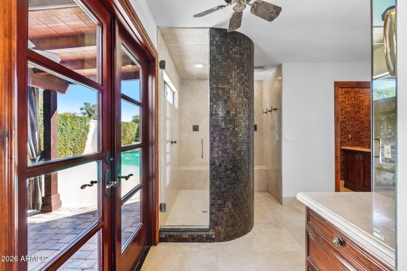 49-web-or-mls-E Solano Dr-L1403-049