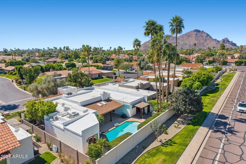 78-web-or-mls-E Solano Dr-L1403-078